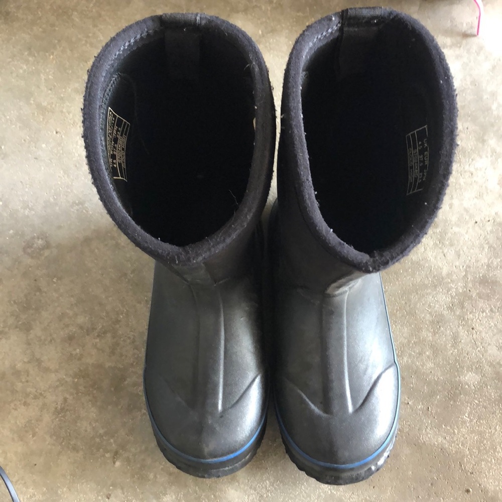 Rain boots